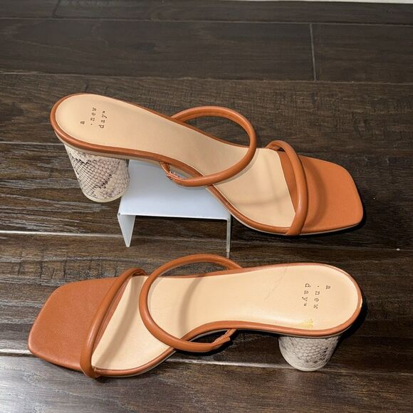 A NEW DAY SANDEL SIZE 12 - Picture 2 of 12
